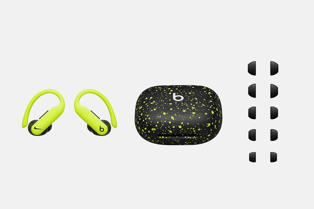 どんなワークアウトにも最適な究極のイヤフォン、Nike x Powerbeats